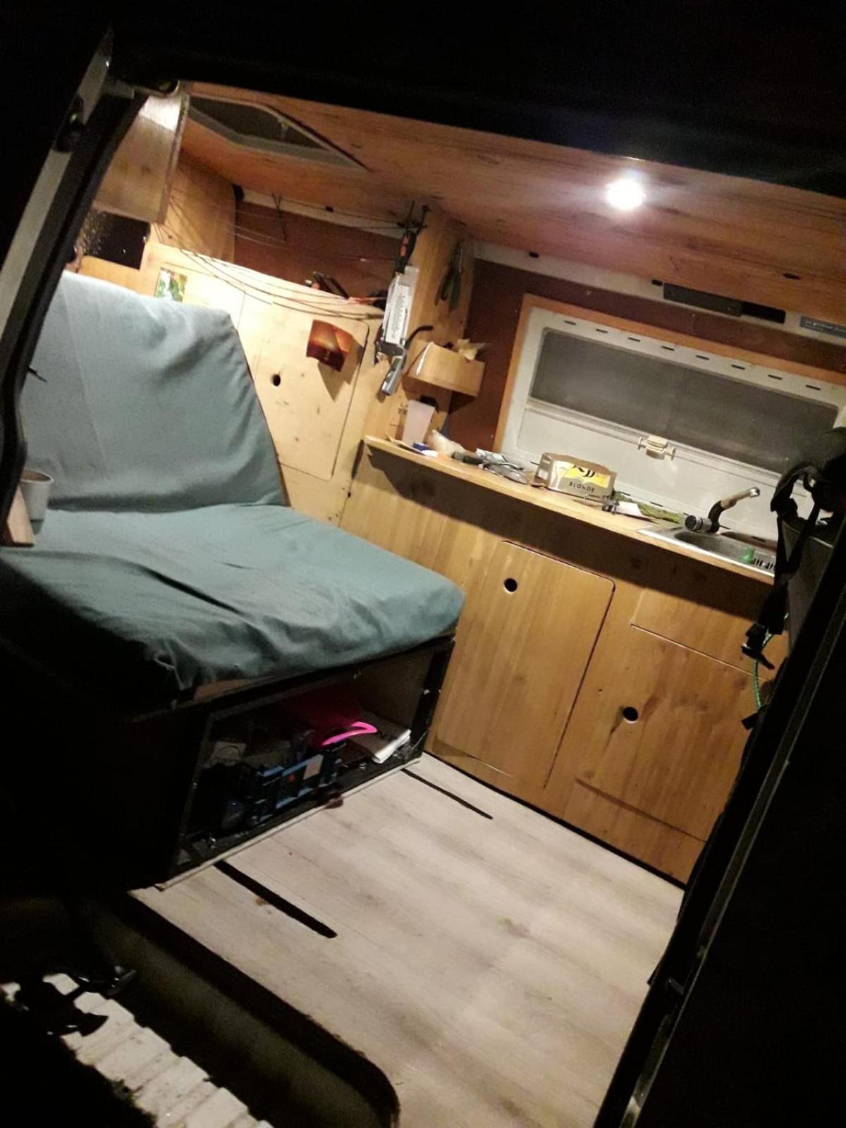 Van A Louer Proche Challes Les Eaux Campsite Bourg-Saint-Maurice